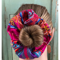 Ecuadorian Fabric Scrunchie Pink