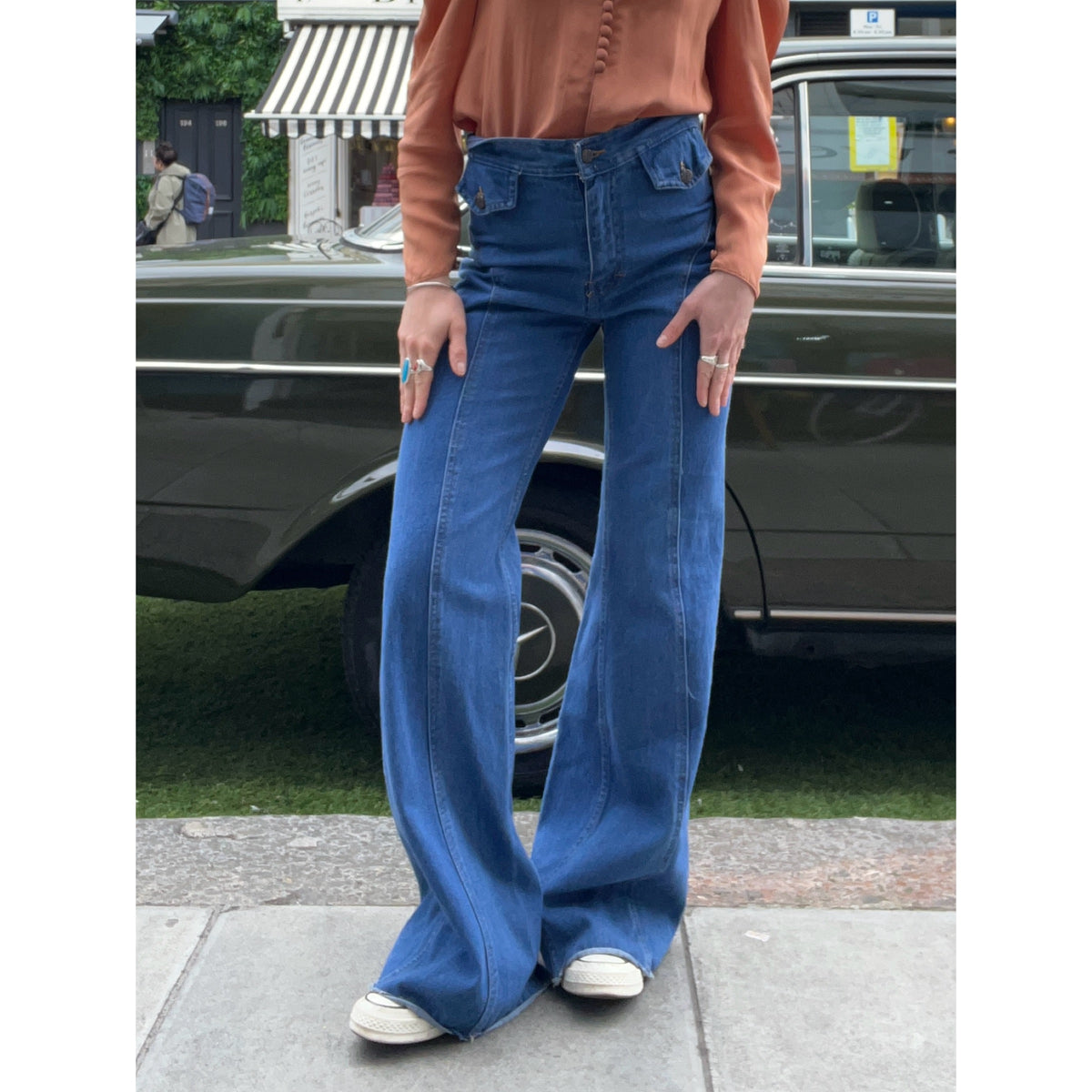 1970s saddleback flare jeans blue