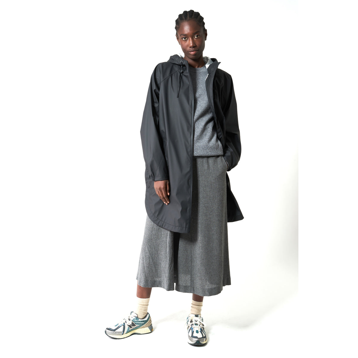 Sky Raincoat Black