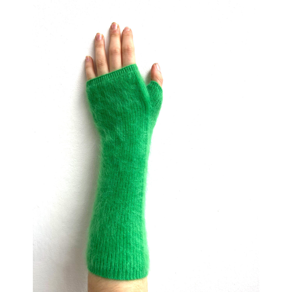 *NEW* Caroline Mittens Green Tea