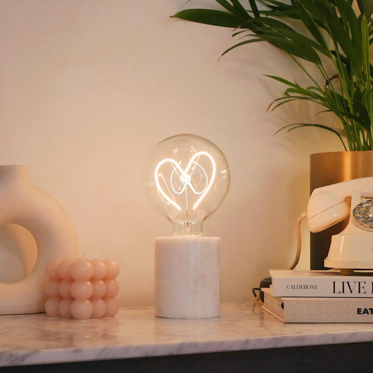 LED filament bulb Heart